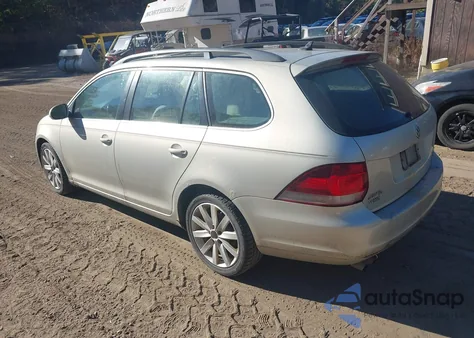 2011 Volkswagen Jetta Sportwagen 2.5L Se from USA, damaged, VIN 3VWPX7AJ2BM601319